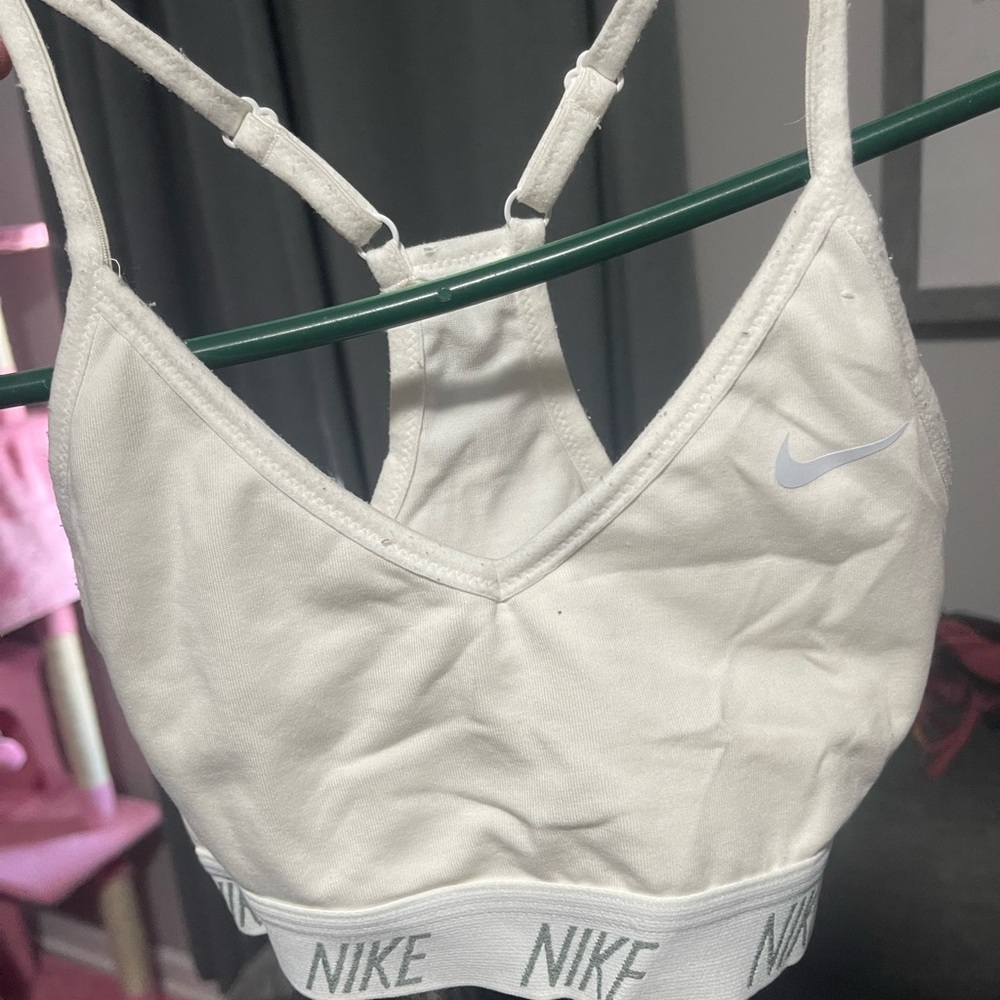 Nike sports bra like new